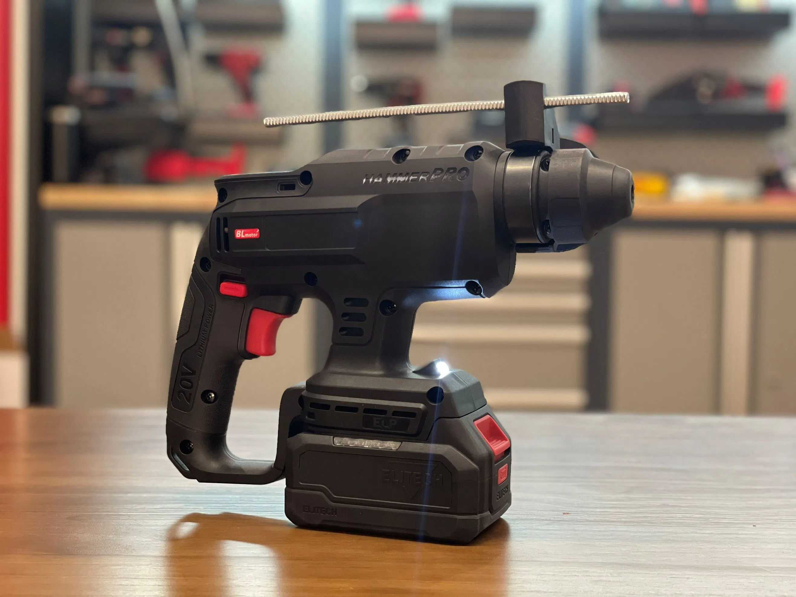 Беспроводной бесщеточный перфоратор Winkko 850Вт