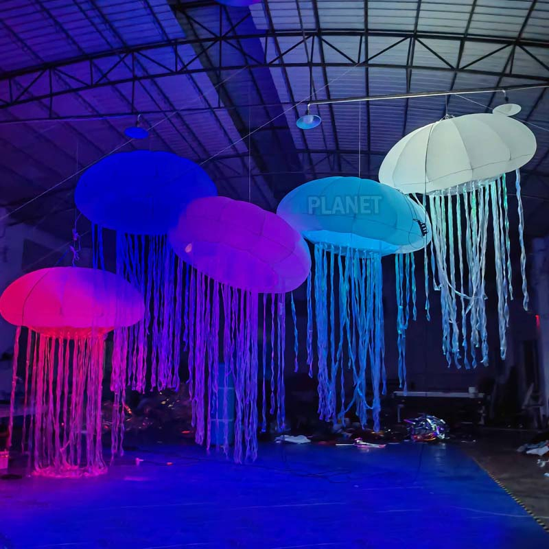 Colorful Lighting Giant 2m Inflatable Jellyfish Balloon for Party Decoration