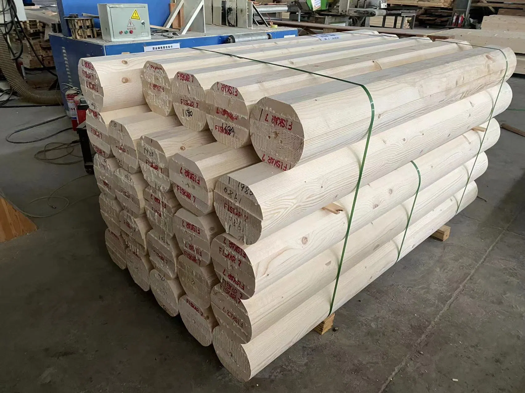 Pine Sylvestris Anti-Corrosion Log Column