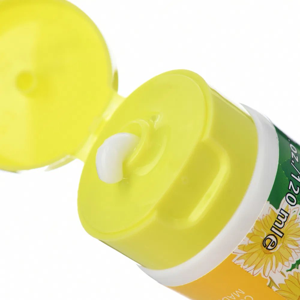 Daqan Skincare Aloe Vera and Chamomile Anti-Wrinkle Moisturizing Hand Cream for Dry Skin