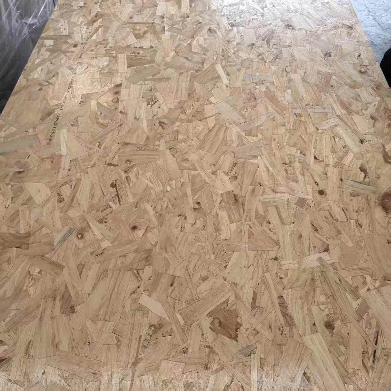 Waterproof WBP Glue 18mm Pine OSB Oriented Strand Board for Construction
