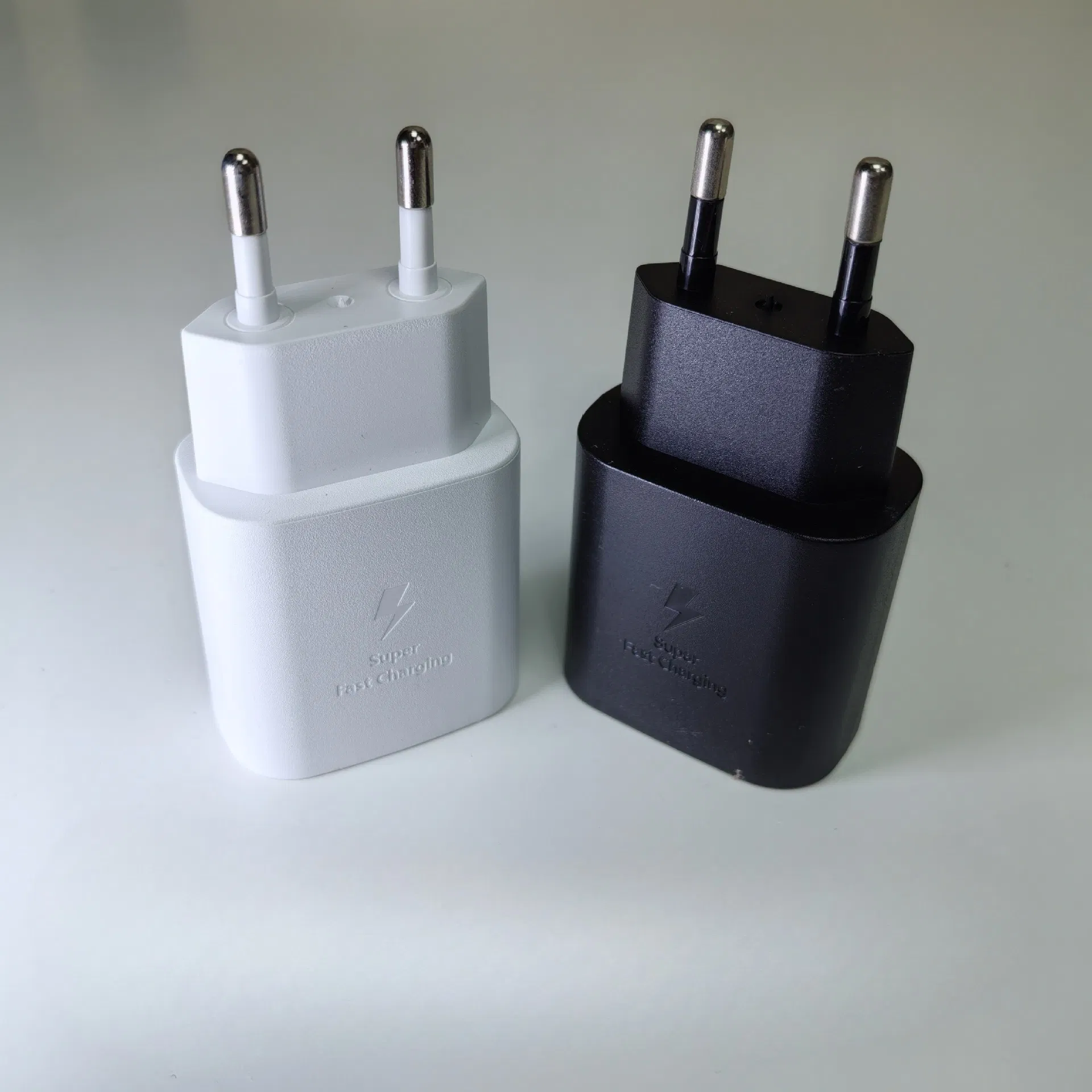 Сетевой адаптер 25W USB-C для Samsung и iPhone