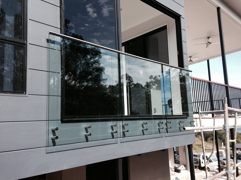 Customized Stainless Steel Glass Standoff Frameless Glass Railing for Balcony