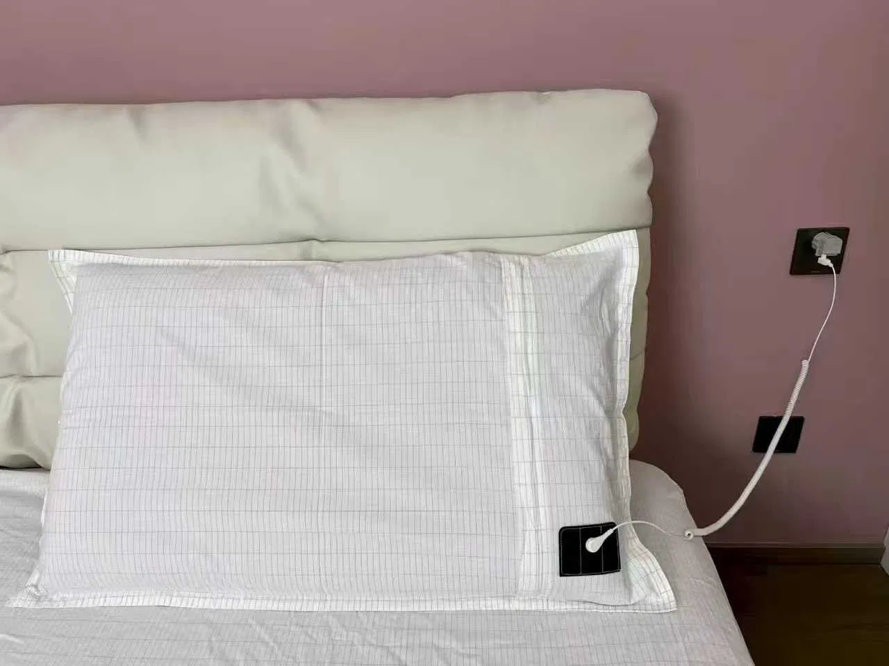 Grounding Pillow Case Earthing Sleep