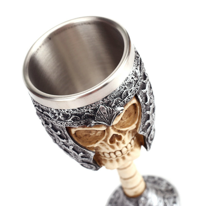 Бокал для вина в стиле средневекового рыцаря