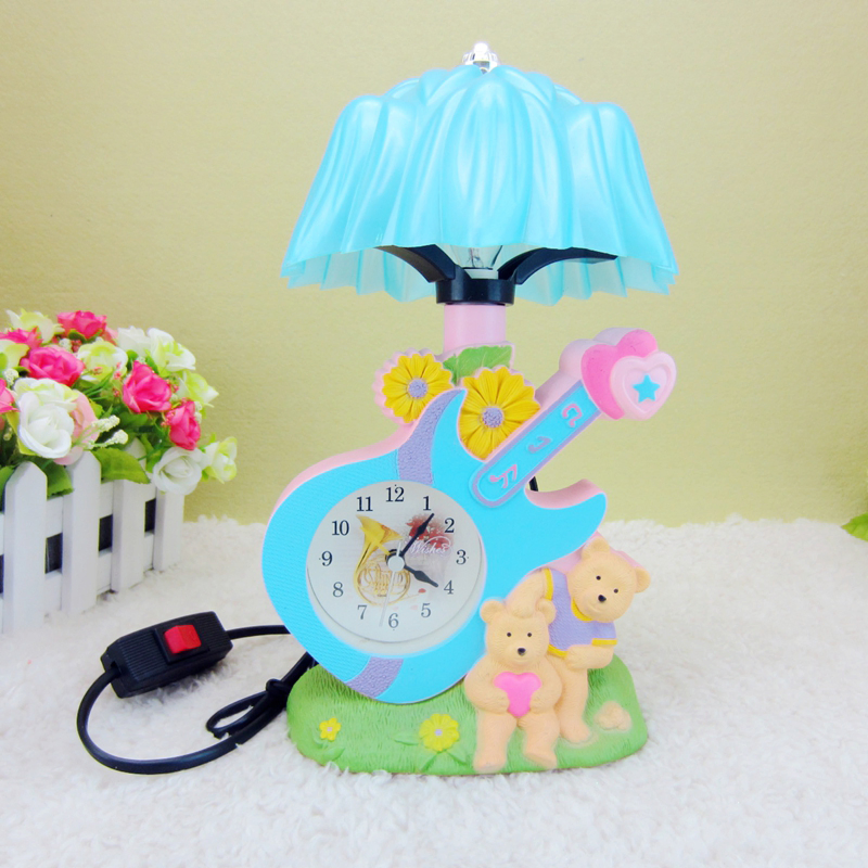 Promotion High Quality Basketball Team Member Shape Desk Table Clocks Kids Plastic Alarm Clock Children′ S Room Decoration Alarm Clock