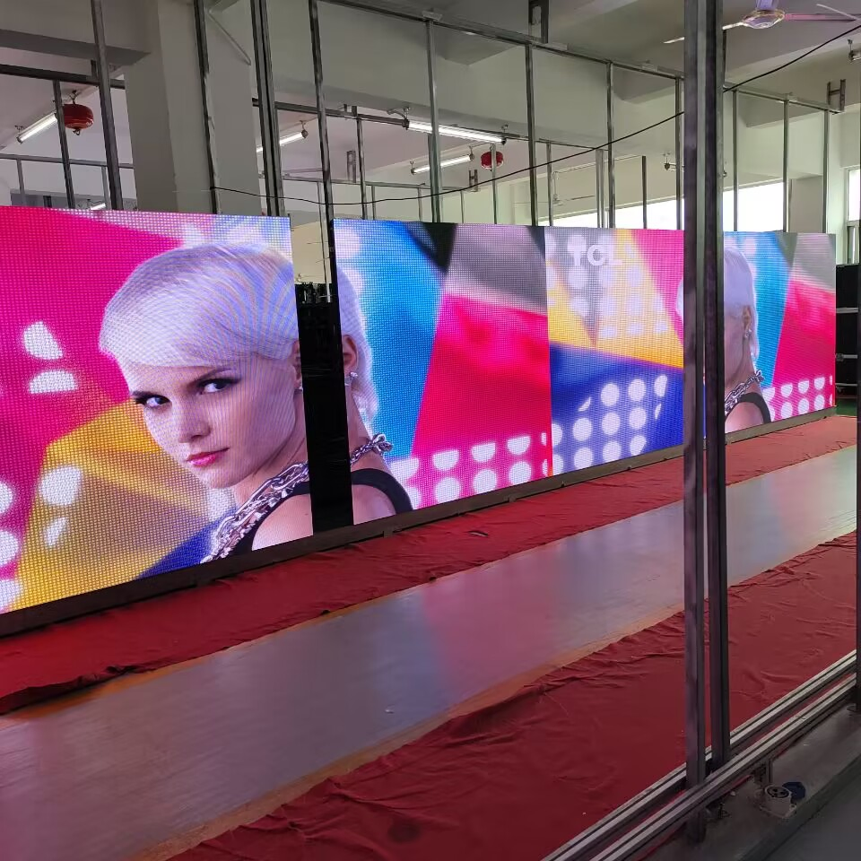 P2.604/P2.97/P3.91/P4.81 Outdoor LED Display for Rental LED Screen Advertising Billboards Display