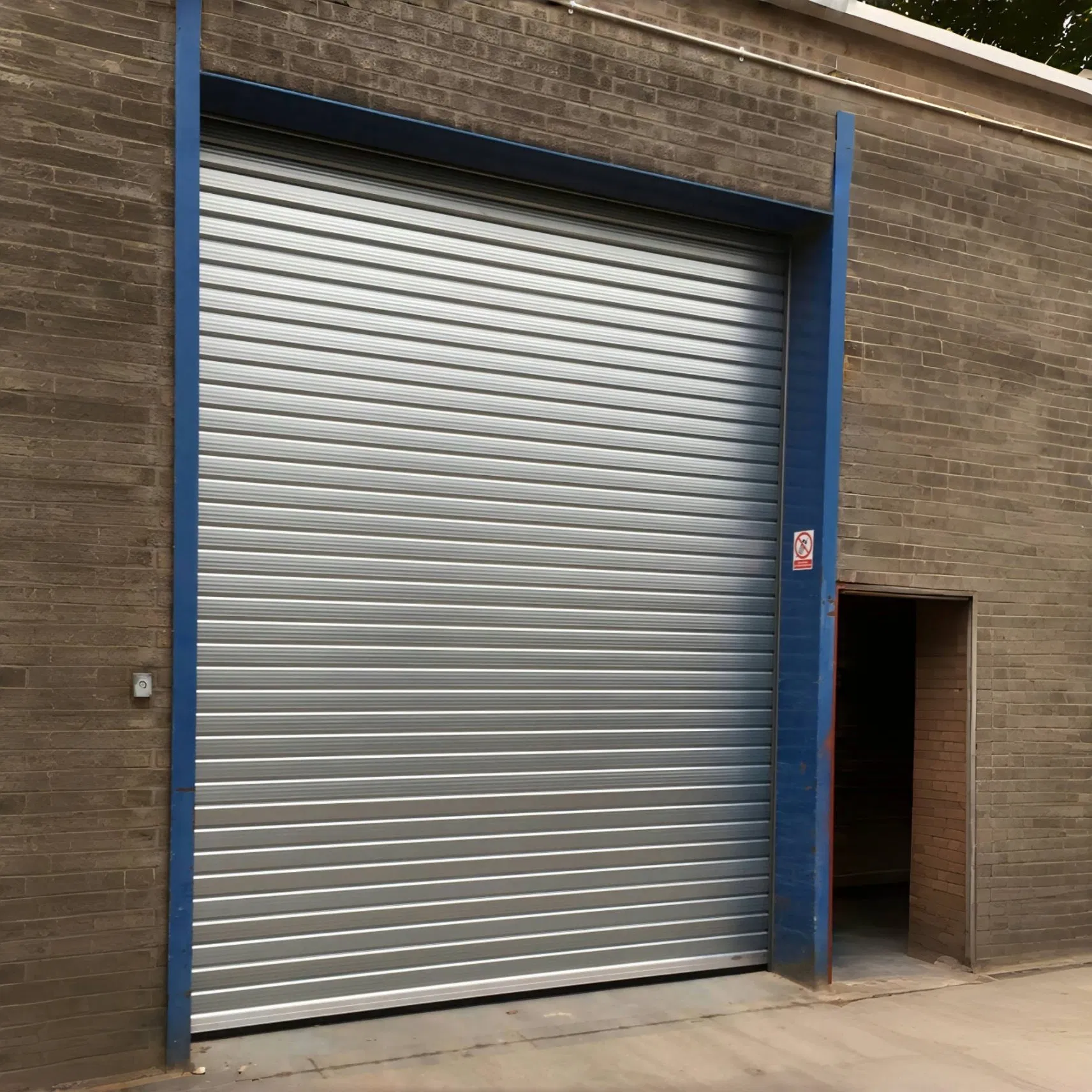 Manual Rolling Shutters Fireproof Vertical Lift Roller Doors with Chains and Handle