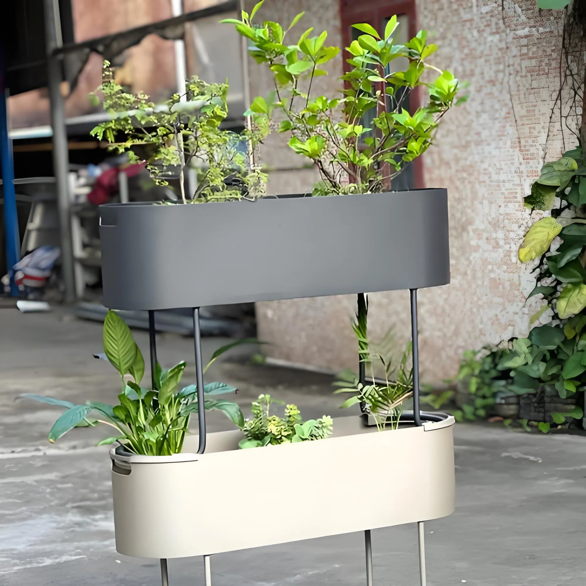 Durable Aluminum Flower Pot for Creative Outdoor Garden Projects