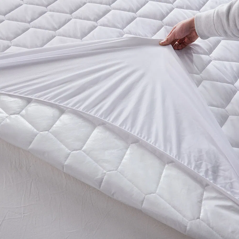 Wholesale Waterproof Bed Mattress Quilted Cover Padded Foam Leak-Proof Back