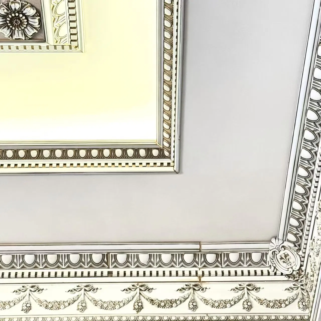 Antique Plastic Moulding, PS Mouldnig, Polystyrene Line