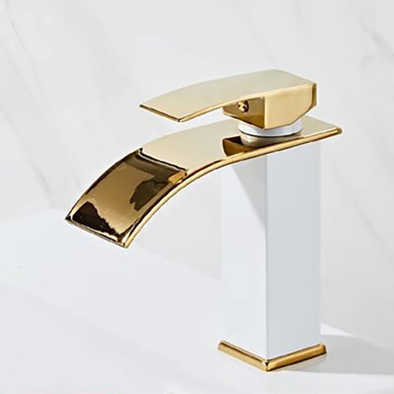 Смеситель для раковины Gold Basin, черный, современный