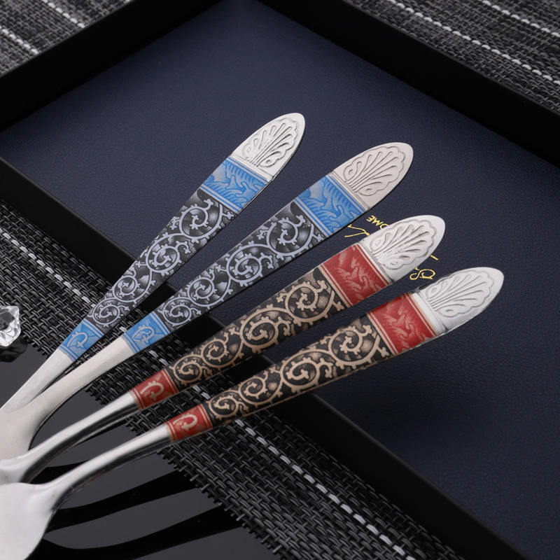 Wholesale Creative Pattern Stainless Steel Spoon. Tableware Fork and Spoon for Restaurants and Hotels. Roasted Flower and Printed Soup Spoon for Canteens.