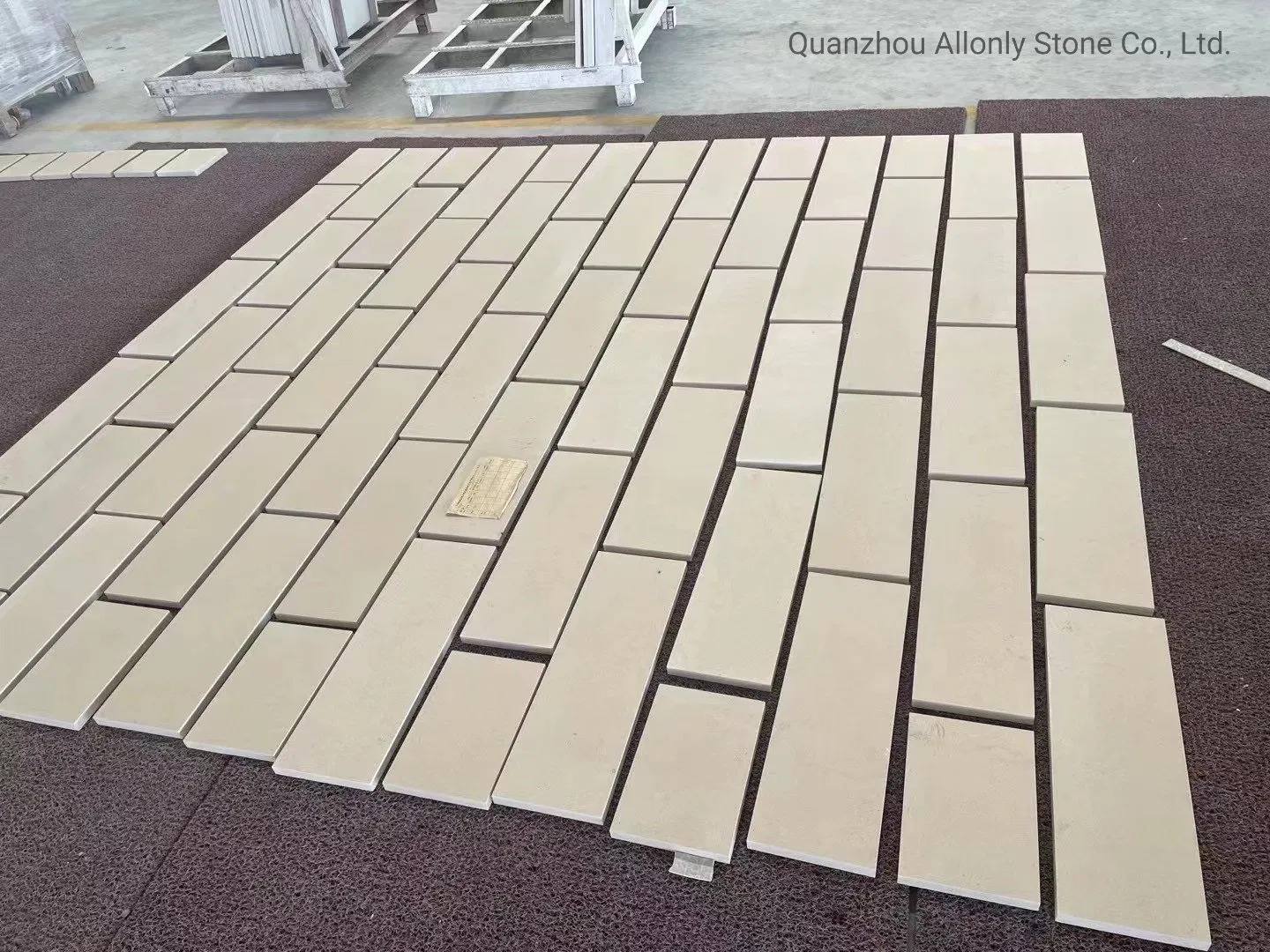 Customized Villa Project Stone Supply Natural Portugal Beige Limestone Wall Tile for Exterior Cladding