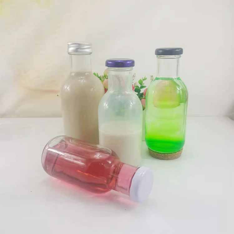 Wholesale 250ml 350ml 500ml Clear Round Glass Beverage Milk Juice Bottle