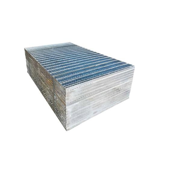 Heavy-Duty Scratch-Resistant Steel Drain Grate for Optimal Water Flow