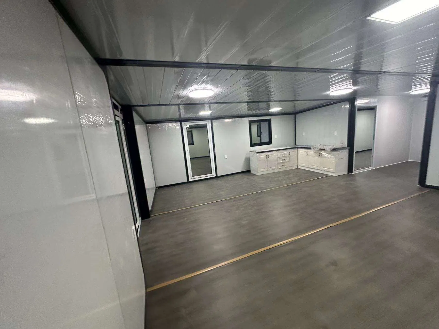 Modern Expandable Prefab Container House for Stylish Living