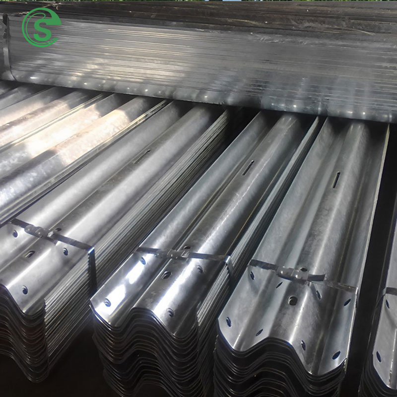 Hot Dipped Galvanized Wave Beam Guardrail Safety Crash Barrier for Highway
