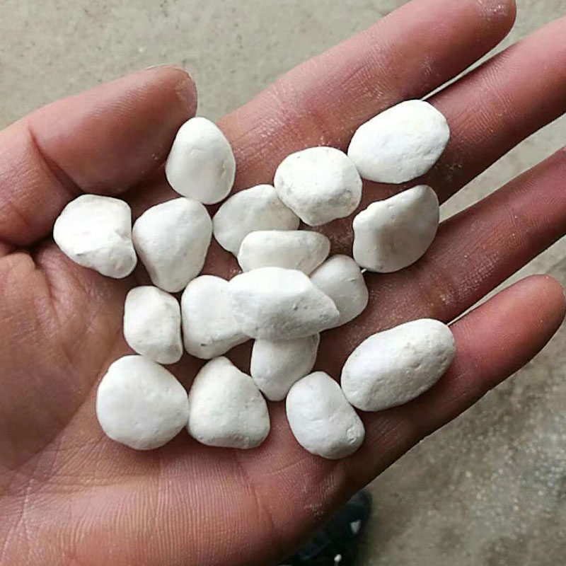 China Natural Polished River Pebble Stone Mosaic on Net Pebbles Mosaics Mesh Tile