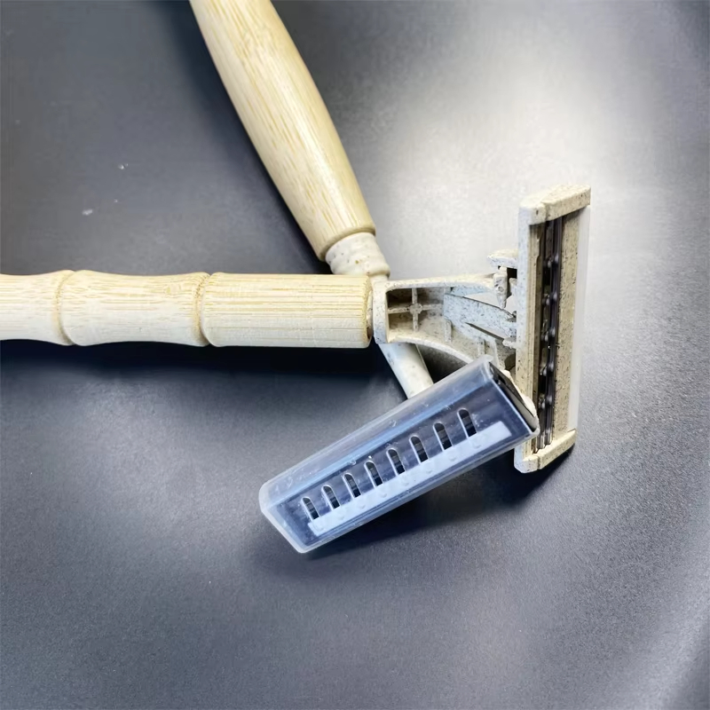 Premium Bamboo Hanheld Safety Razor with 3 Blades - Custom Logo, Wooden Handle for Men, Disposable & Hotel Use