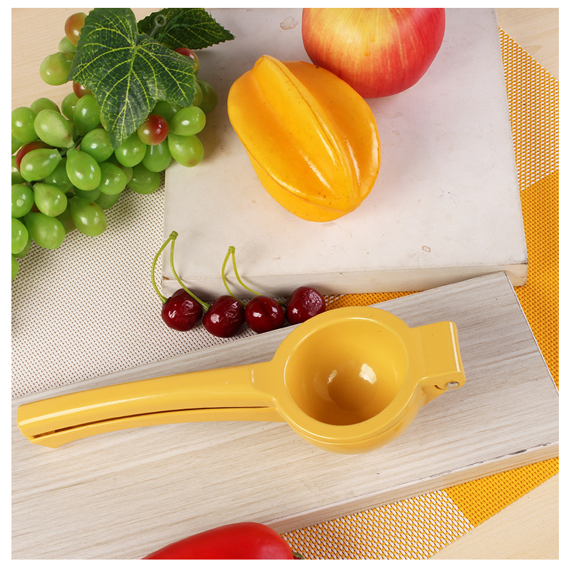 High-Quality Citrus Squeezer Lemon Extractor for Daily Kitchen Needs
