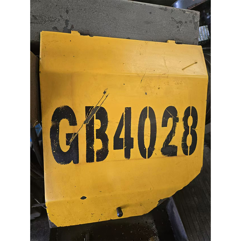 Ленточная пила по металлу горизонтальная GB4028 бывшая в употреблении