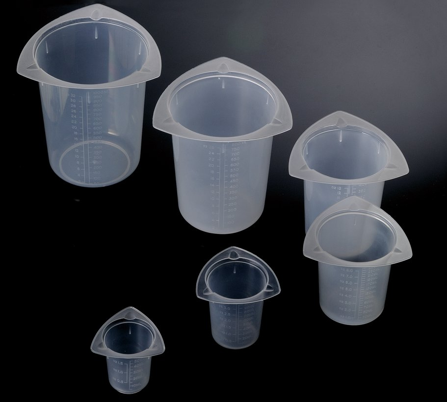 Disposable Beakers Tri-Corner 50ml 100ml 250ml 400ml 800ml 1000ml PP Material Autoclavable Beakers with Graduation Marks
