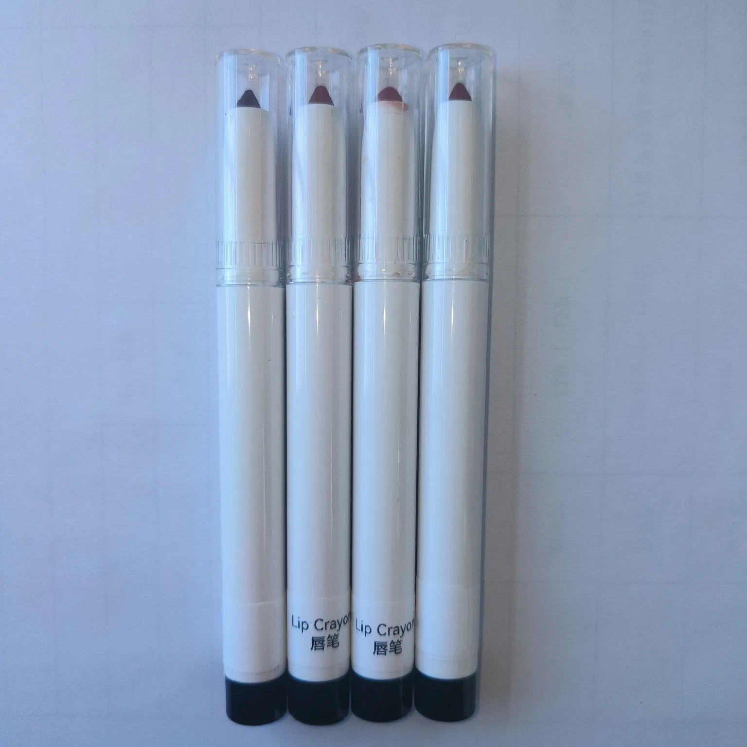 Herbal Infused Lip Pencil for All-Day Makeup Elegance