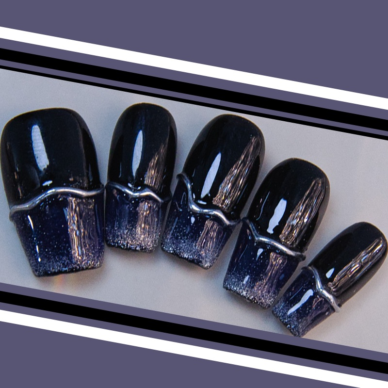 Glamorous Black and Silver Press-on Nails with Glitter Gradient