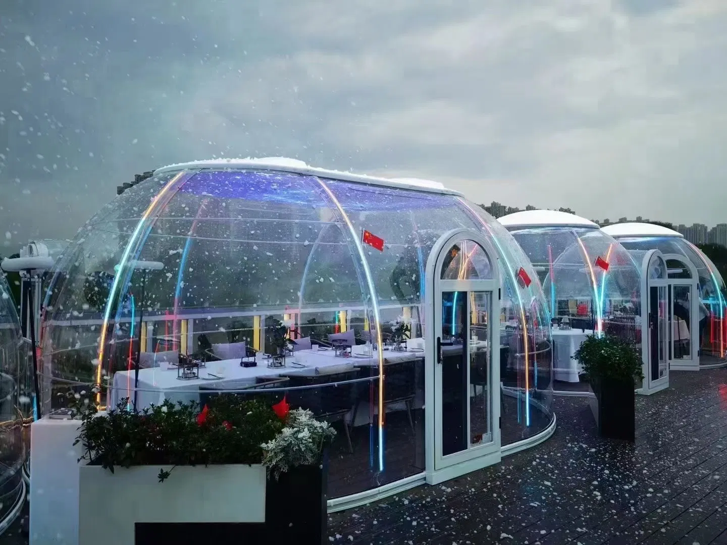 Diameter Can Be Customizable 6m to 30m Glass Dome Tents Aluminum Frame Tempered Glass Hotel Tent for Outdoor and Hotel