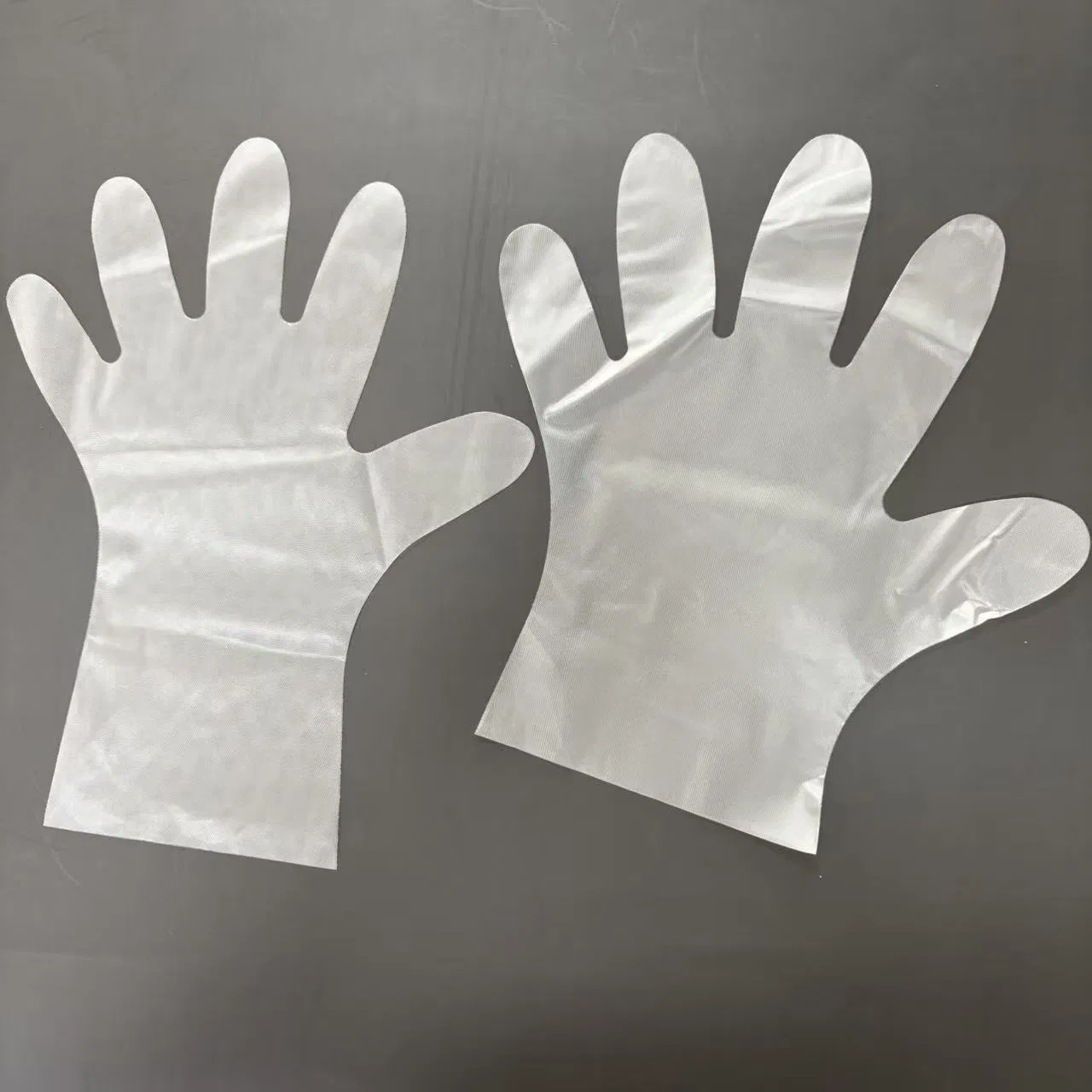 Long-Cuff CPE Disposable Gloves to Protect Wrists During Cleaning and Washing Tasks.