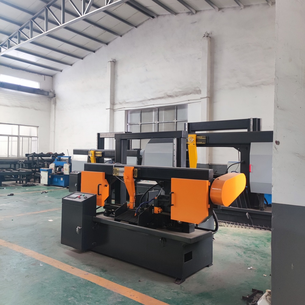 Станок ленточнопильный автоматический с ЧПУ 500 мм