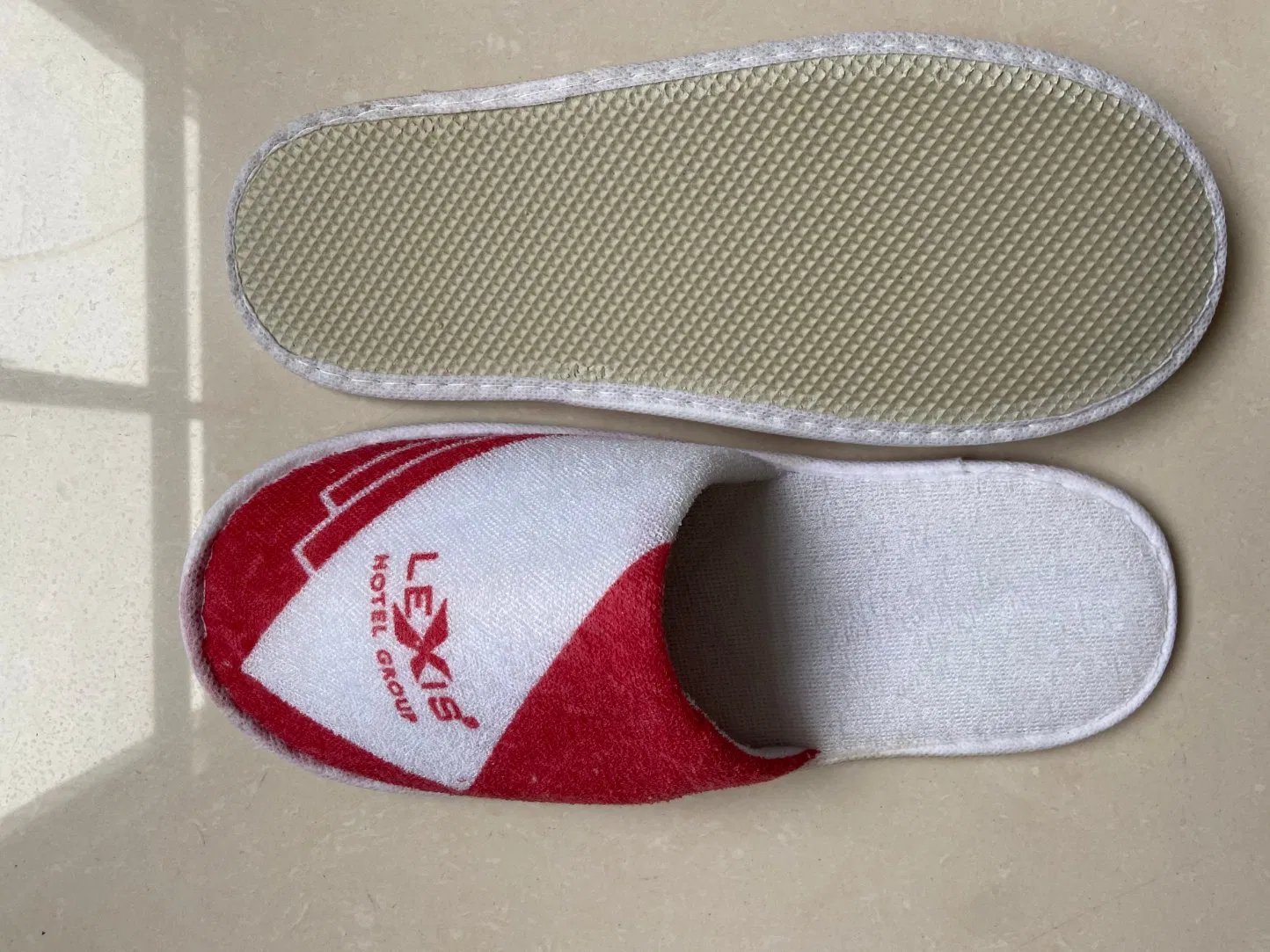 Wholesale Low Price Luxury Towel PVC Sole Hotel SPA Slippers for Guests to Provide Various Models