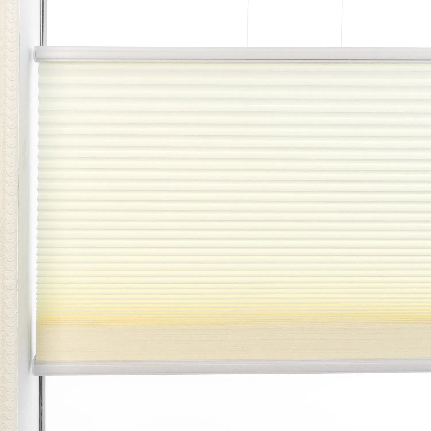Inexpensive Slow Rise Spring Loaded Pull Down Fast Delivery Honeycomb Shades for Decorator/Desigher