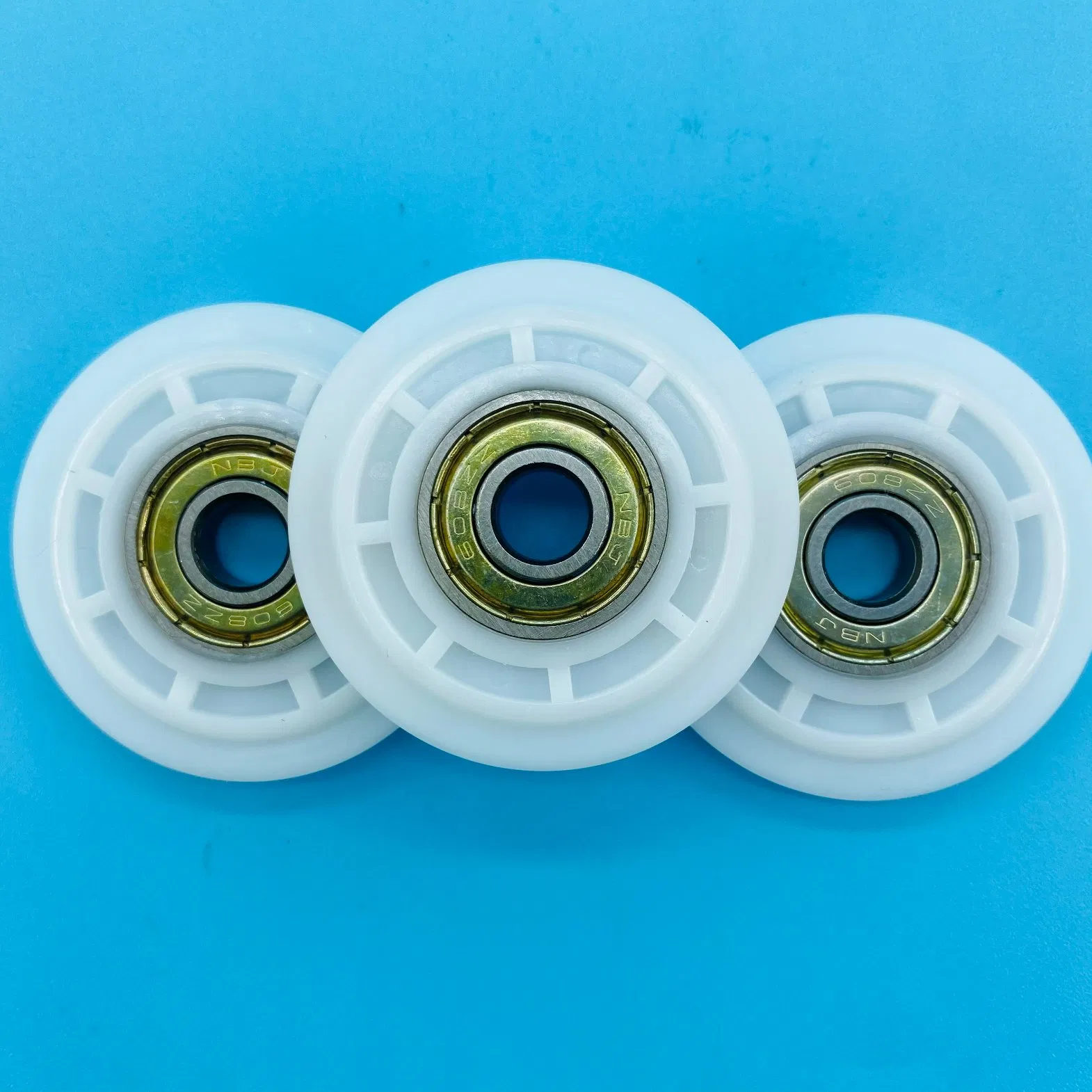 Well Received and Easy to Load 8*45*7 608zz White Plastic Bearing