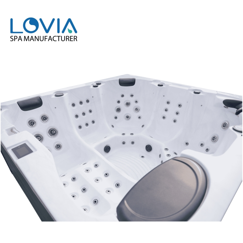 Гидромассажная ванна Balboa на 6 человек
