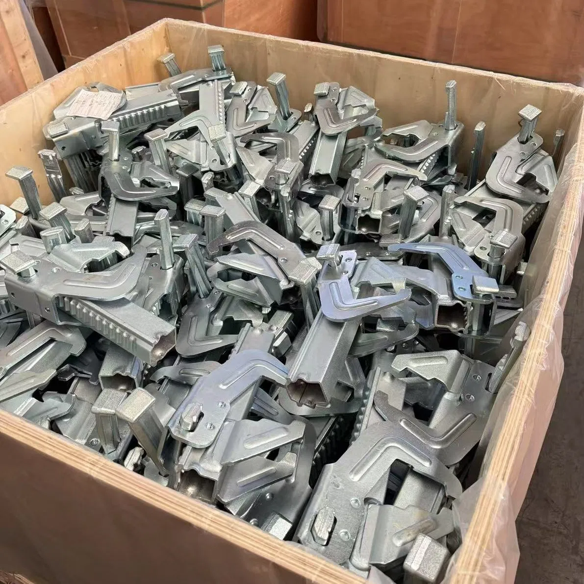 China Supplier Precision Formwork Bfd Clamp for Board