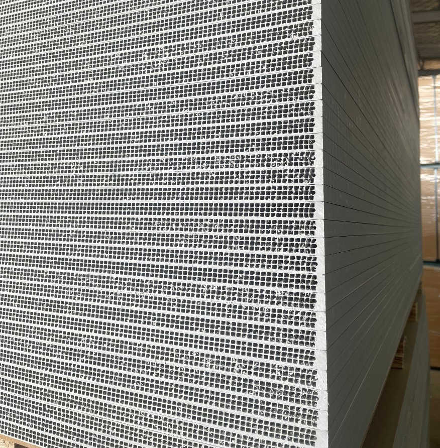 12mm/15mm/18mm PVC WPC Foaming Board PP Hollow Board Used for Light Weight Building Template Board