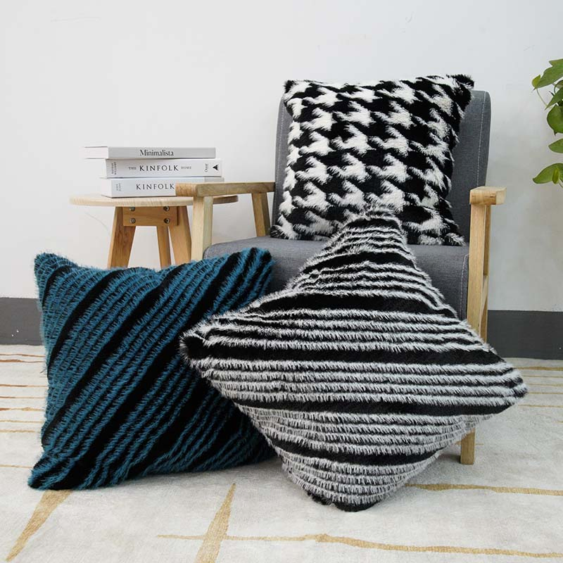 Polyester Sofa Jacquard Fake Rabbit Fur Cushion of Pillow Wholesale Sofa Cover