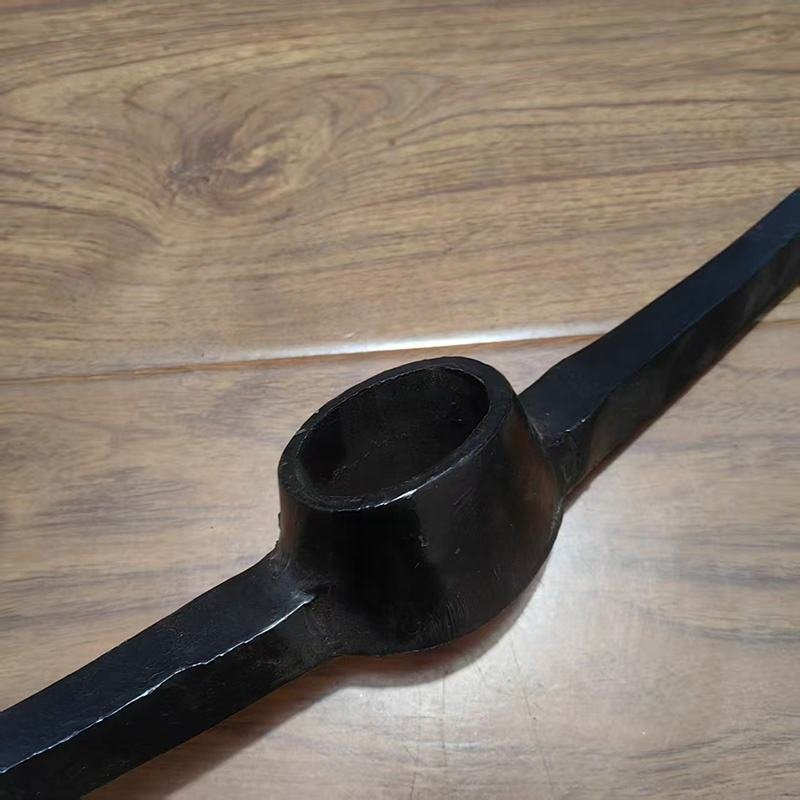 High Quality Farming Tools Pickaxe Railway Steel Forged Construction Tools Digging Pickaxe