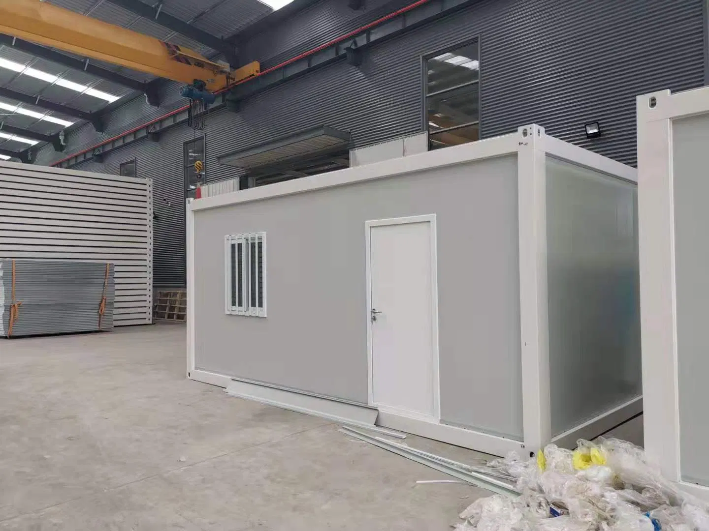 Hot Selling Flat Packed House Container House Prefab House Office Workshop Jobsite