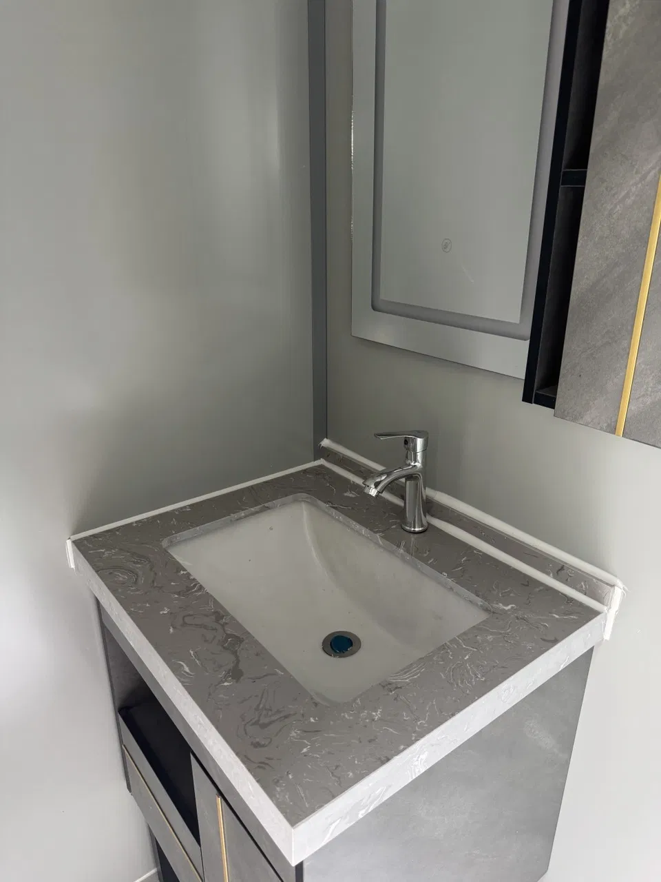 Hot Sale Construction Material Wind-Resistant Durable Precast Design Ready to Use Portable Toilet Container House
