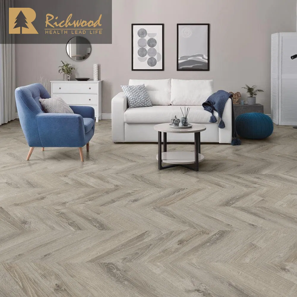 Виниловые SPC-плиты Fishbone под дерево для пола и потолка