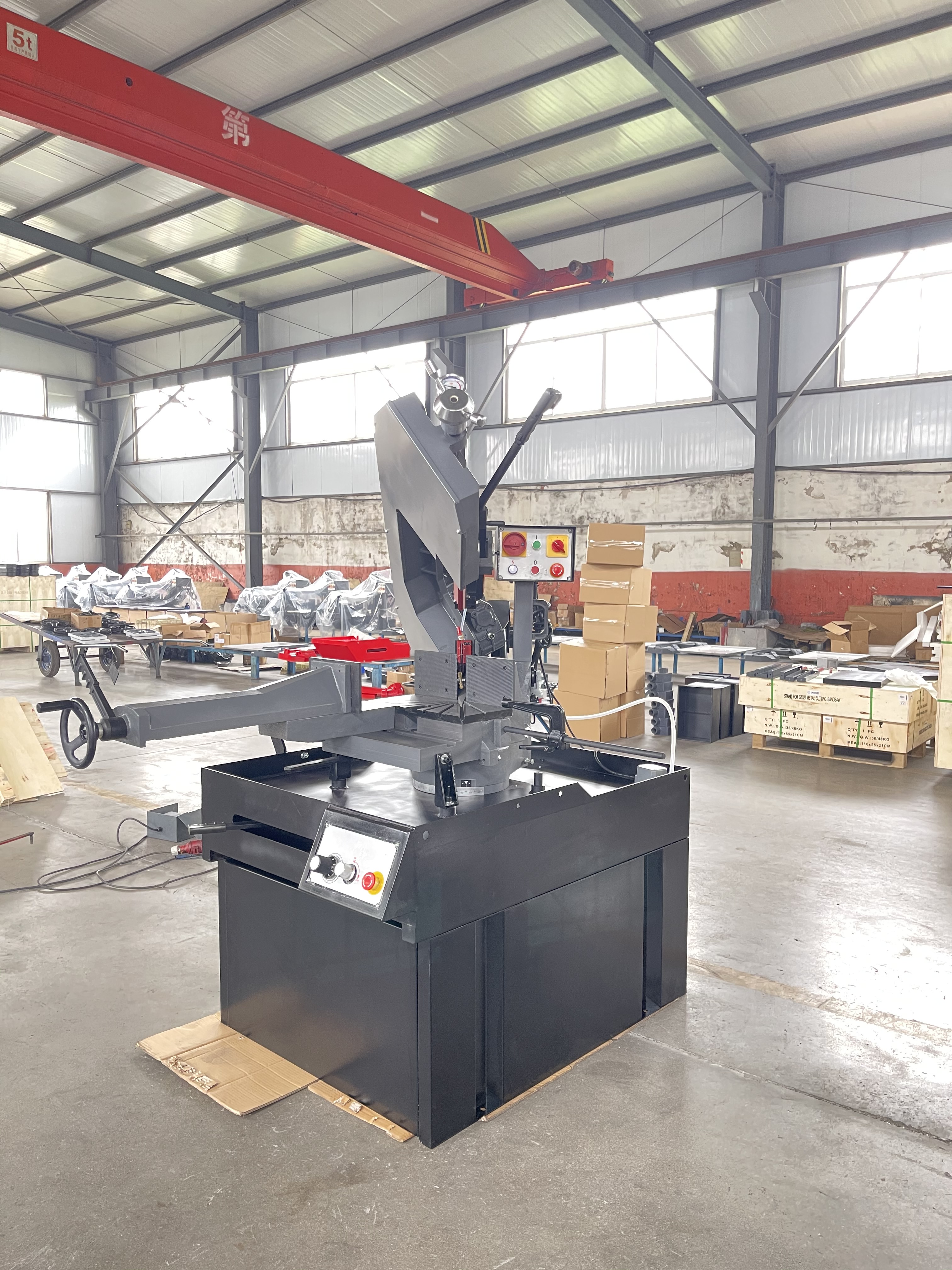 Пила ленточная горизонтальная по металлу ременной привод