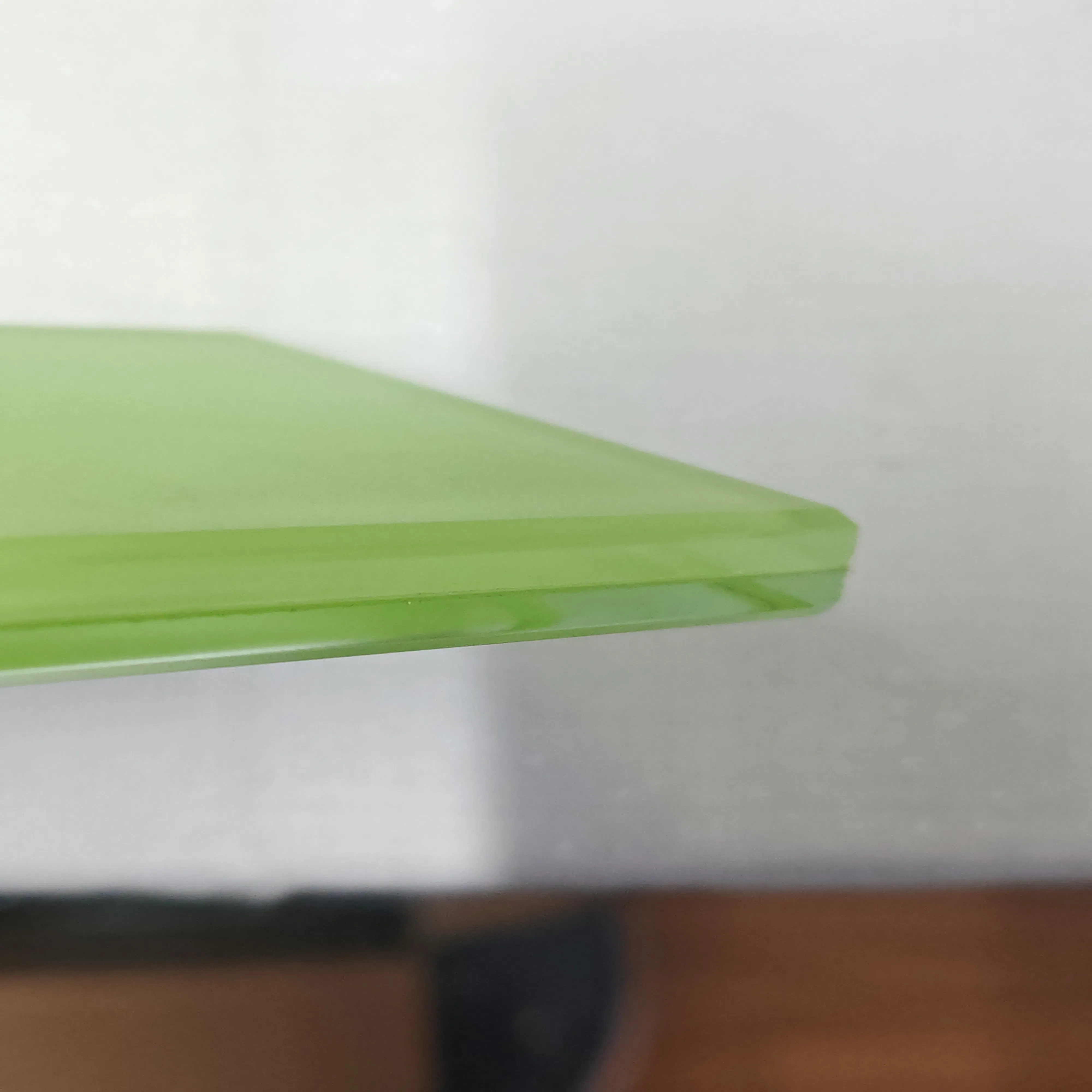 Premium Laminated Glass with Stylish Fabric for Enhanced Safety