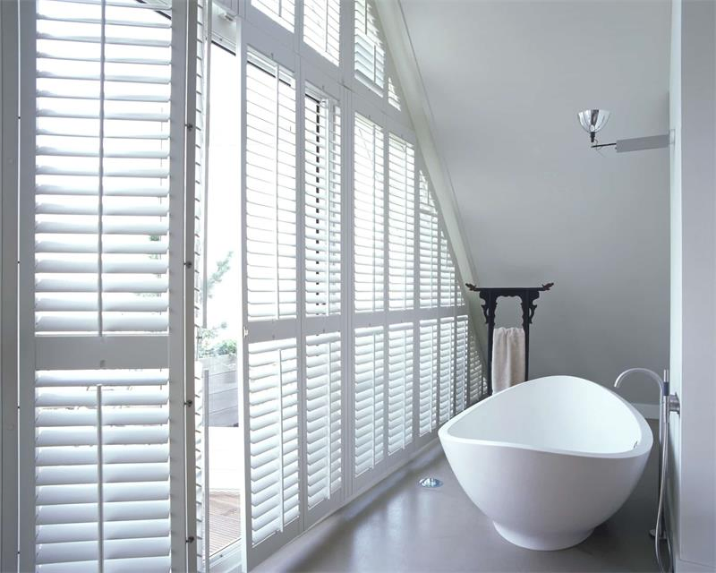PVC Blinds Bulk England Australia Style Bay Window Sliding Real Wood Wooden Plantation Shutters White Colour Louver