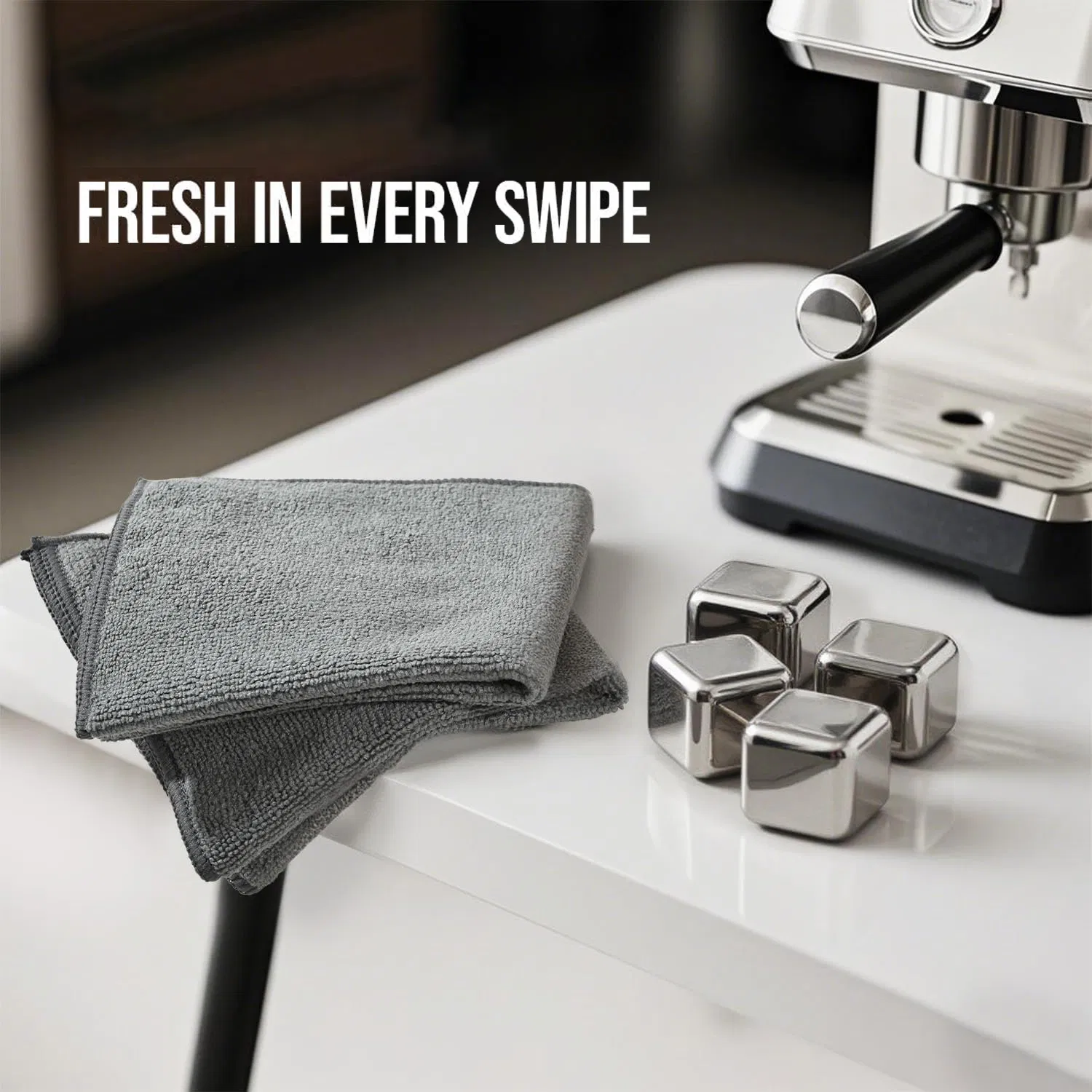 Ultra-Soft Microfiber Towel for Gentle Car Detailing Experience