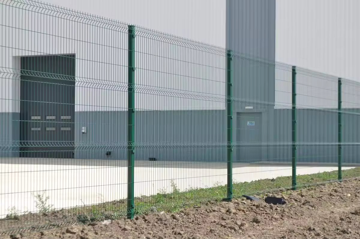 High Quality Galvanized Steel Metal PVC Coated 3D V Bending Curved Garden Farm Welded Wire Mesh Panel Fencing