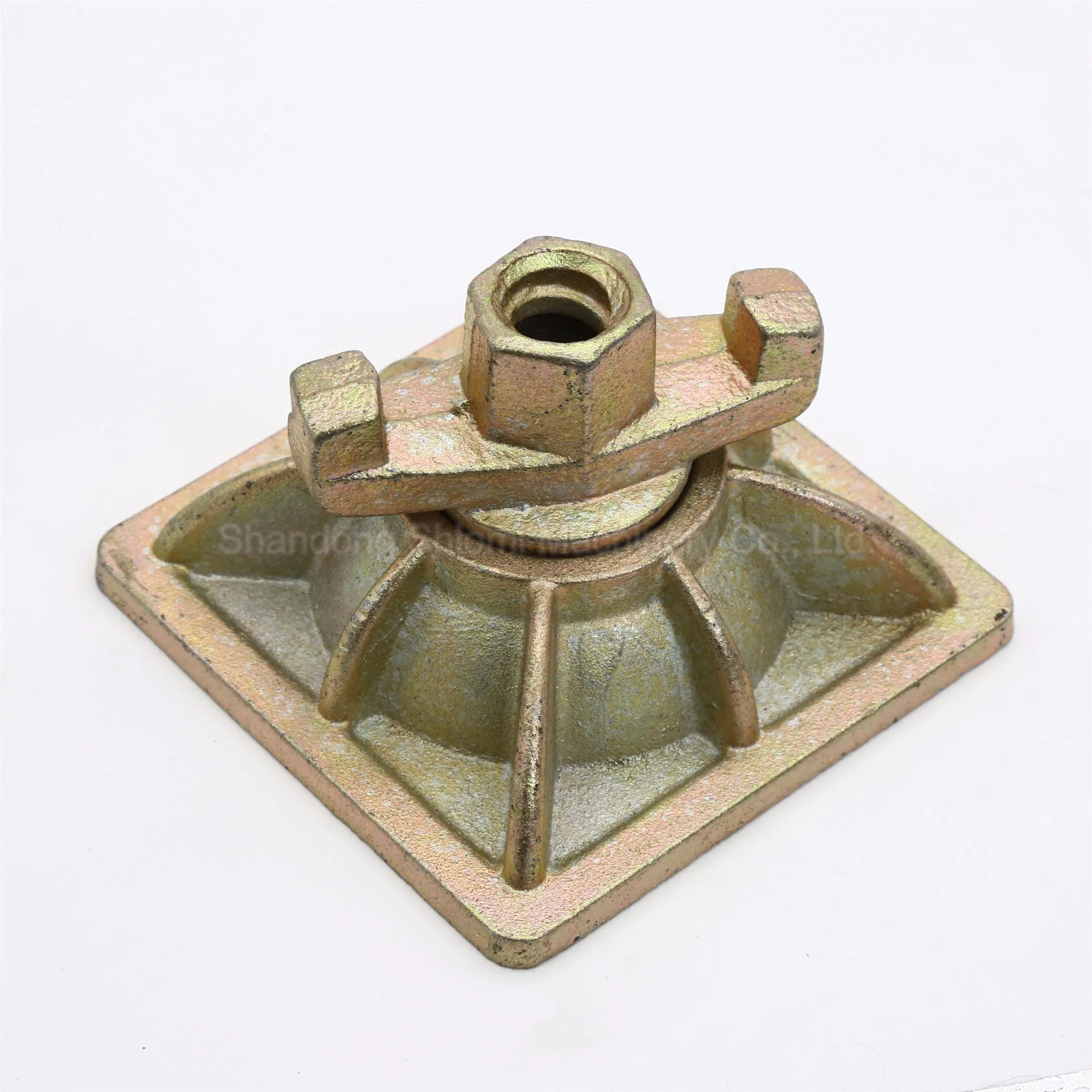 Крыльчатая гайка для опалубки с тремя лапками