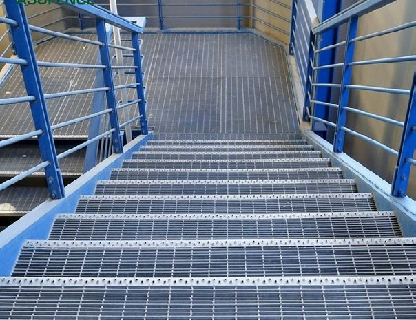 Steel Mental Grid Plate Walking Bar Grating Stairs Tread Steps for Anti-Slip
